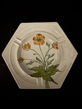 Vintage Beautiful Floral Ashtray / Trinket Dish, Made in Italy, Flowers, Great!