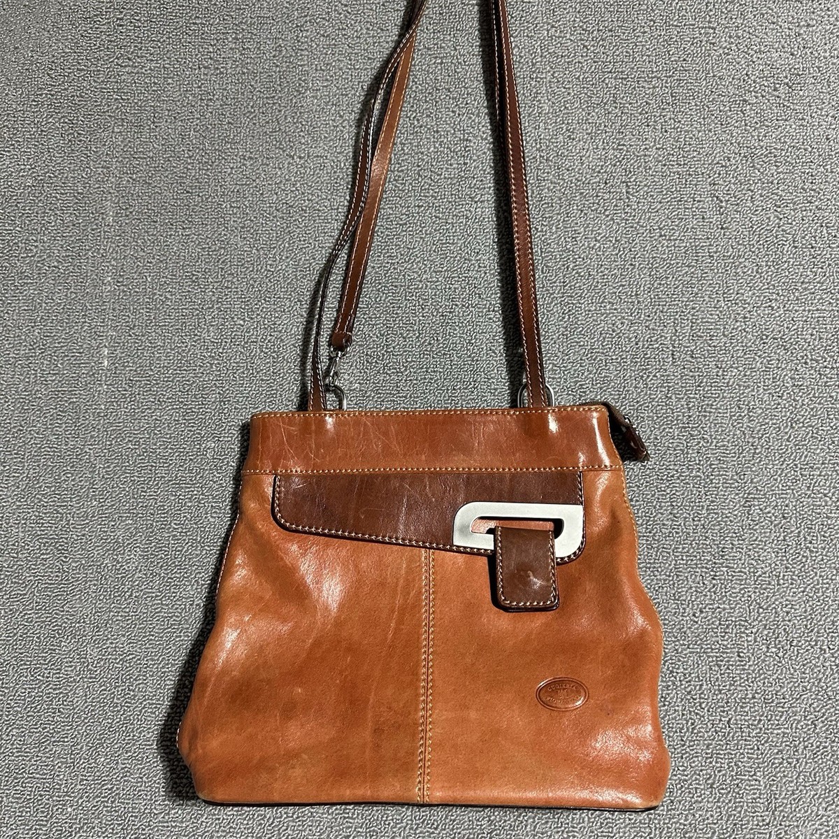 Vintage Italian Leather Convertible Backpack Shoulder Bag Italian Leather Backpack/Crossbody Two-Tone Brown main image 4