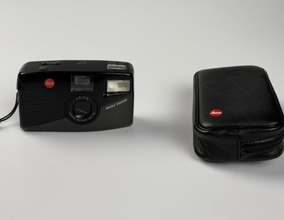 Leica Mini Zoom + Vario Elmar 35-70 + Sehr Gut