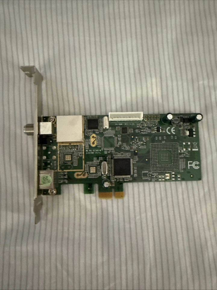PCI-e CATV/FM Desktop Tuner Card - Gateway Yuan PE-988 REV: 3.2A - Image 2 of 4