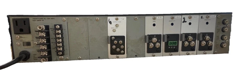 TOA A-906MK2 Mixer/Preamplifier - Image 3 of 3