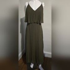 ASOS DESIGN Pleated Crop Top Maxi Dress in Khaki Green Size 8
