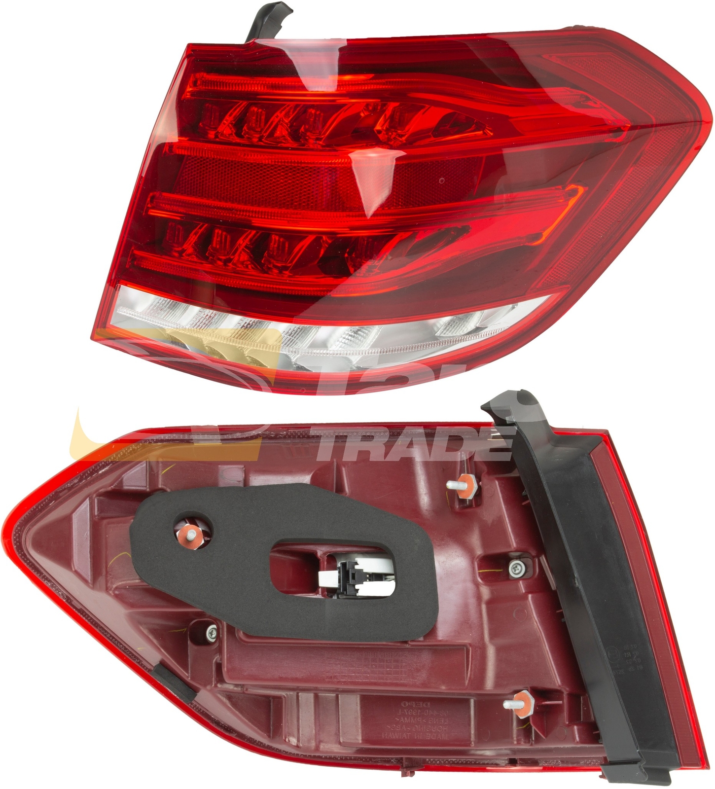 Phare AR droite Mercedes W212 break pour remplacer un feu fissuré