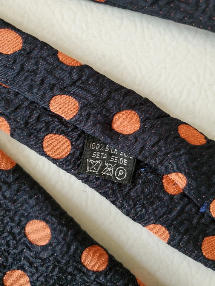 Element 100% Silk Polka Dot Men's tie 3.8" x 60". Made In Italy. - image 3 of 4