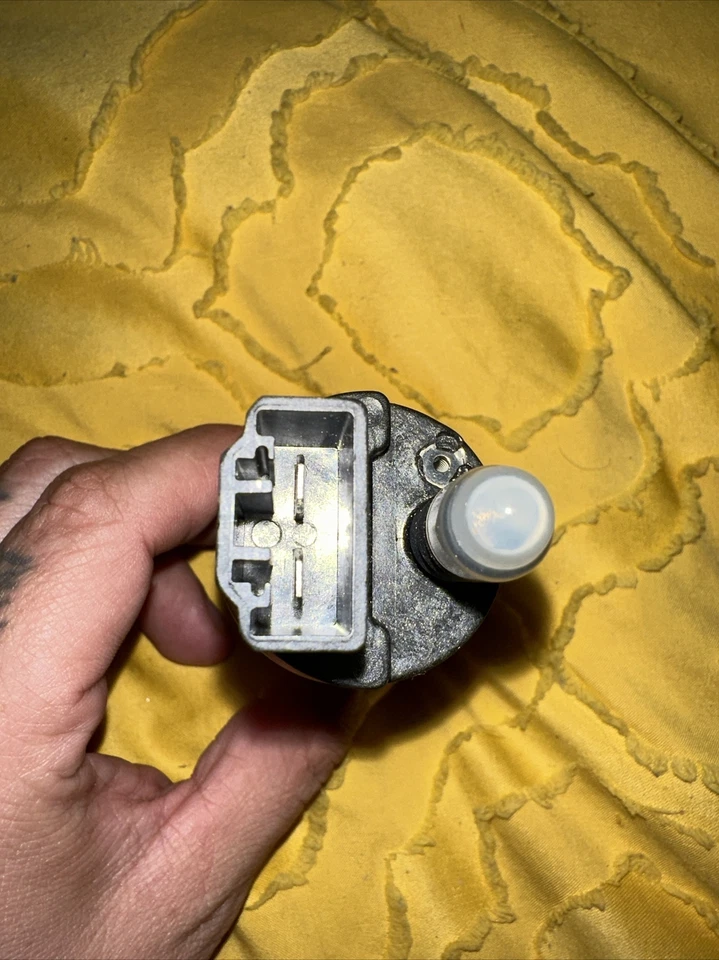 Spectra Premium Industries SP1123 - Bomba de combustible eléctrica Foto 2 de 3