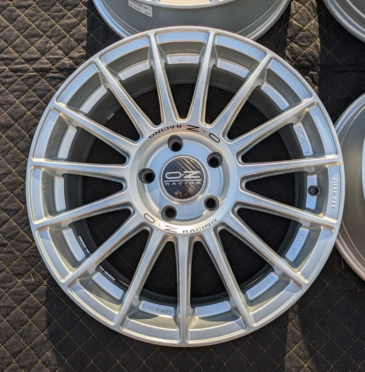 タイヤ・ホイール OZ Racing Superturismo LM s-l1200.jpg