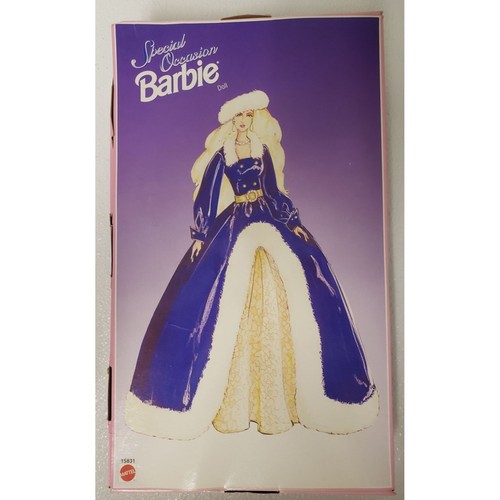 Besonderer Anlass Barbie 1996 blau Satin Kleid weiß Fell #15831 - Bild 4 von 4