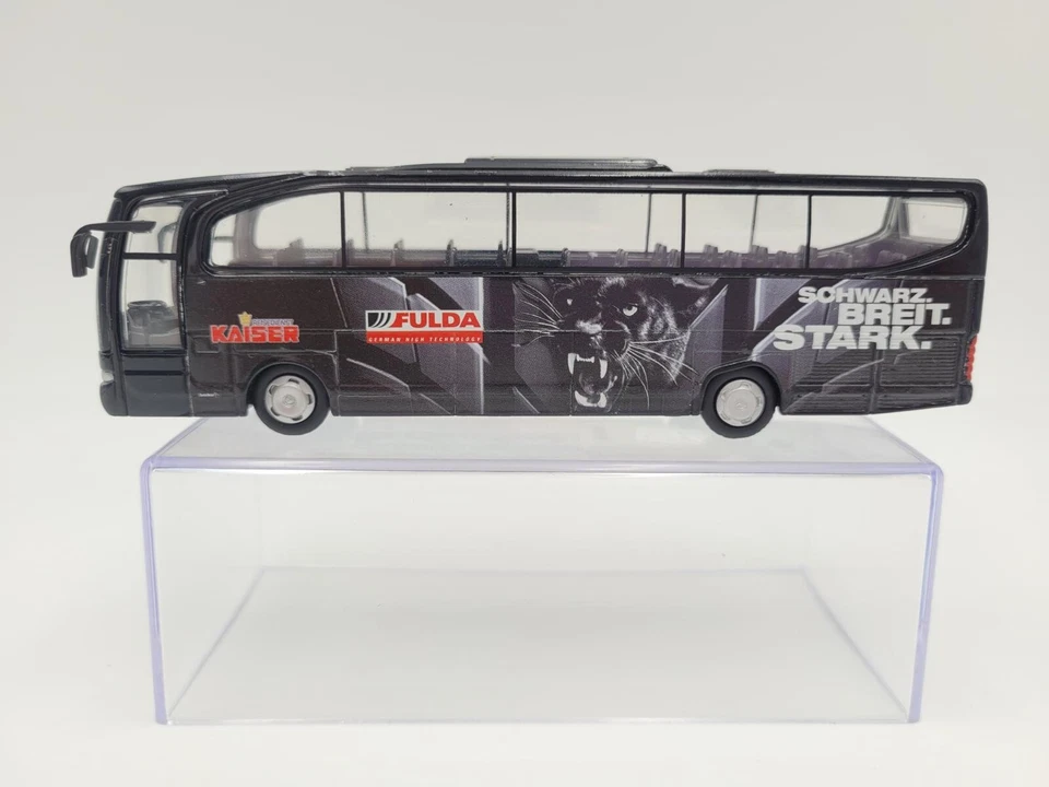 SCHUCO 1:87 MB TRAVEGO - Immagine 2 di 4