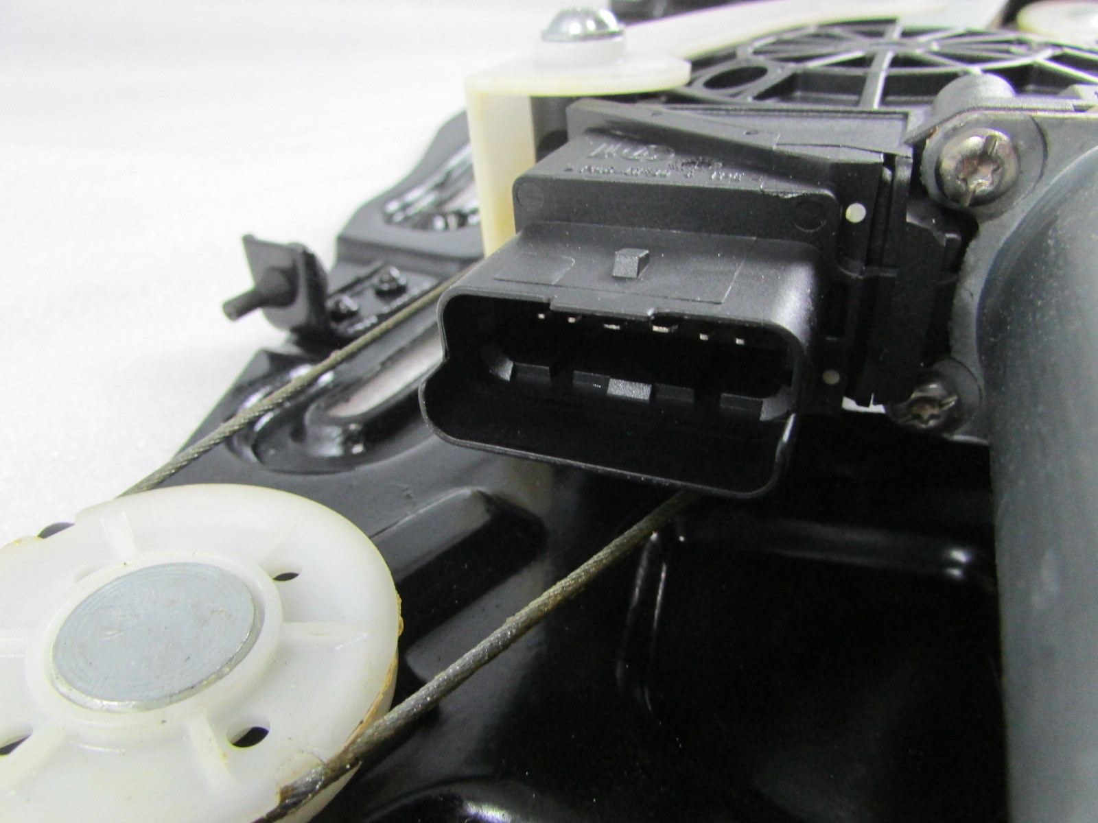 Ferrari California, LH, Left Quarter Window Regulator, Used, P/N 69875800