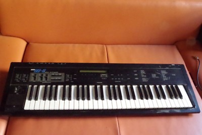 電子ピアノ　シンセサイザー　KORG DS-8 電子ピアノ シンセサイザー KORG DS-8
