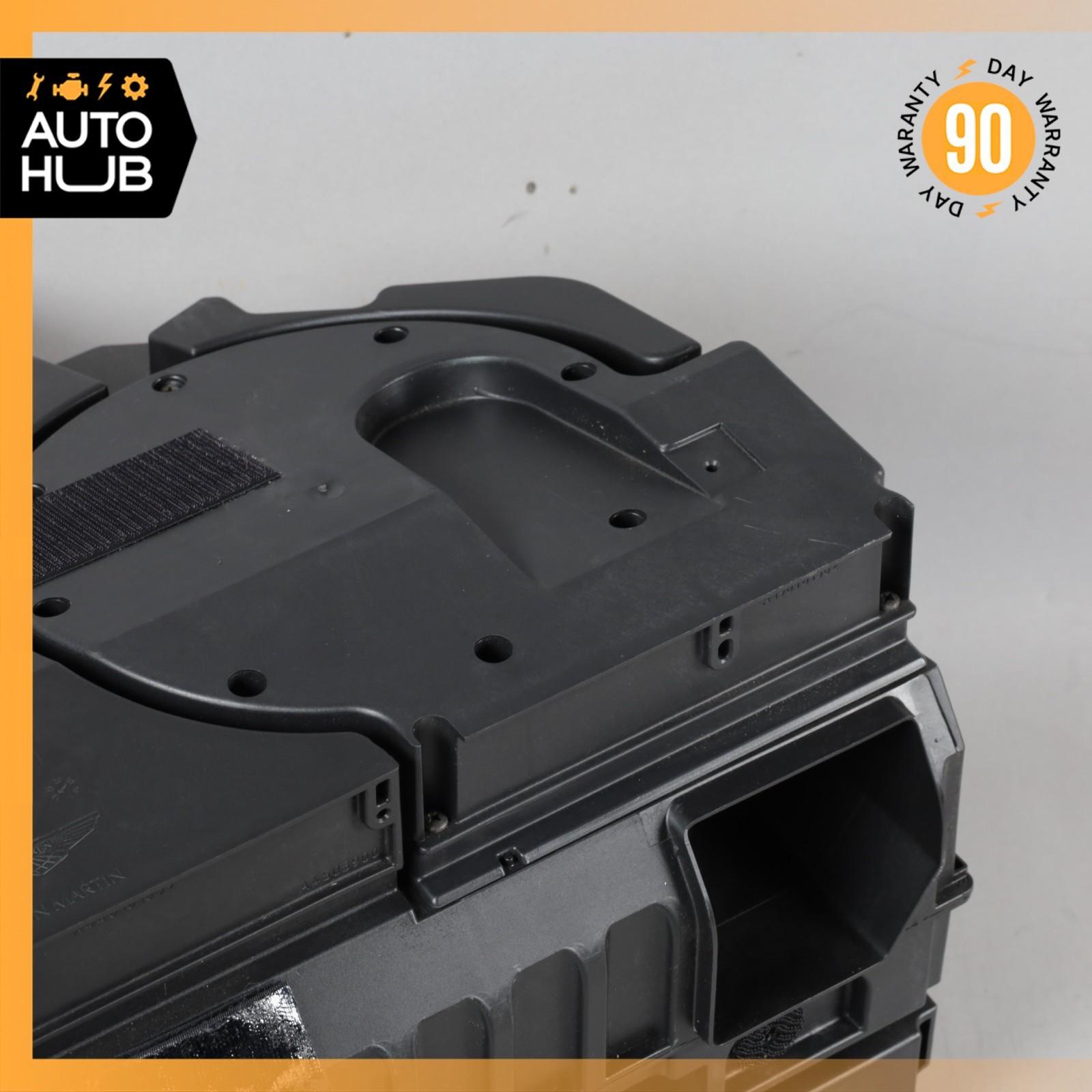 05-16 Aston Martin DB9 DBS Rear Sub Woofer Speaker Box 9D3318C956AB OEM 22k
