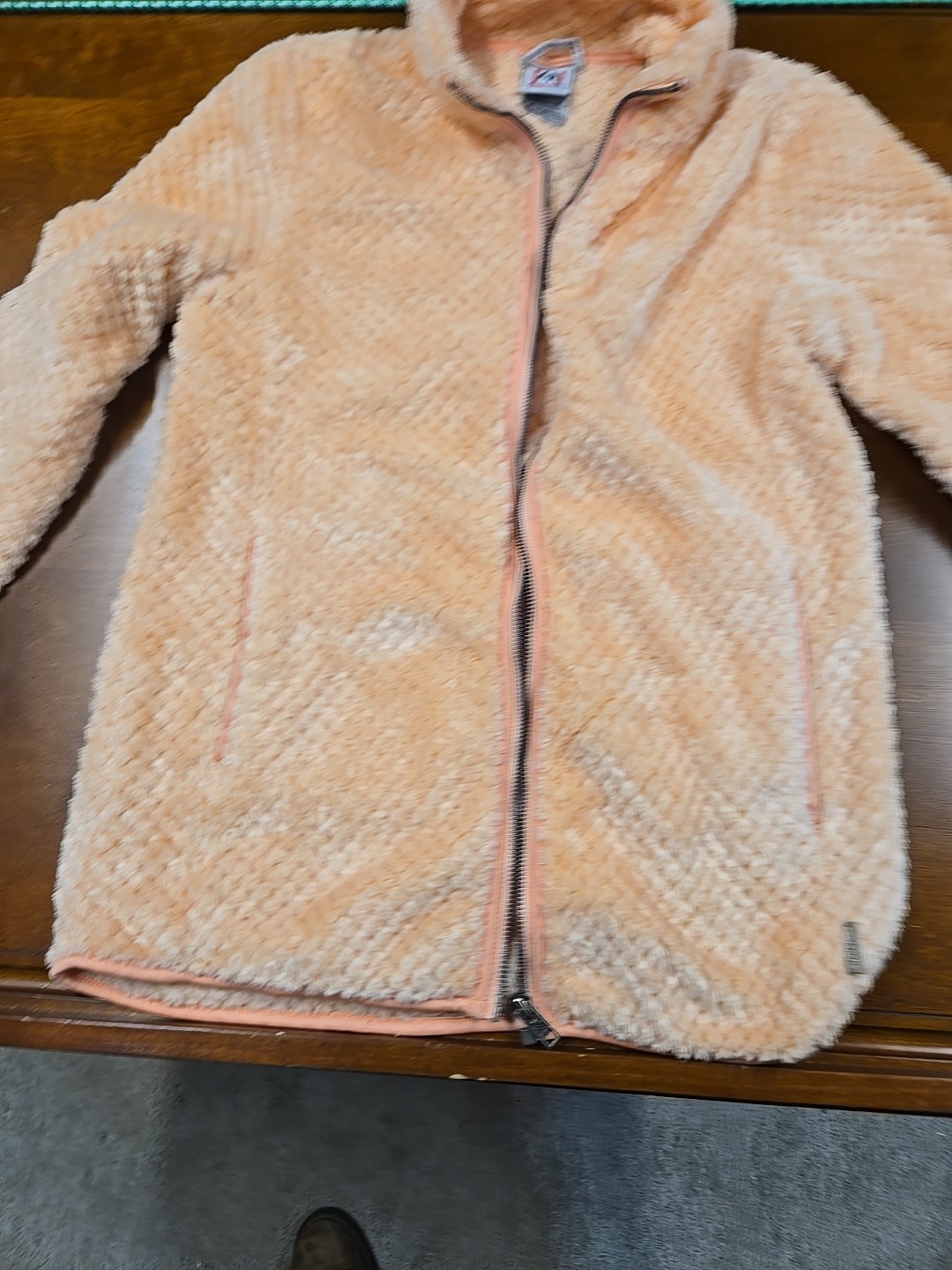 avalanche womens jacket small - image 1