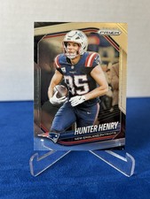 Hunter Henry Prizm 2025 Panini Prizm #33 New England Patriots Football Card