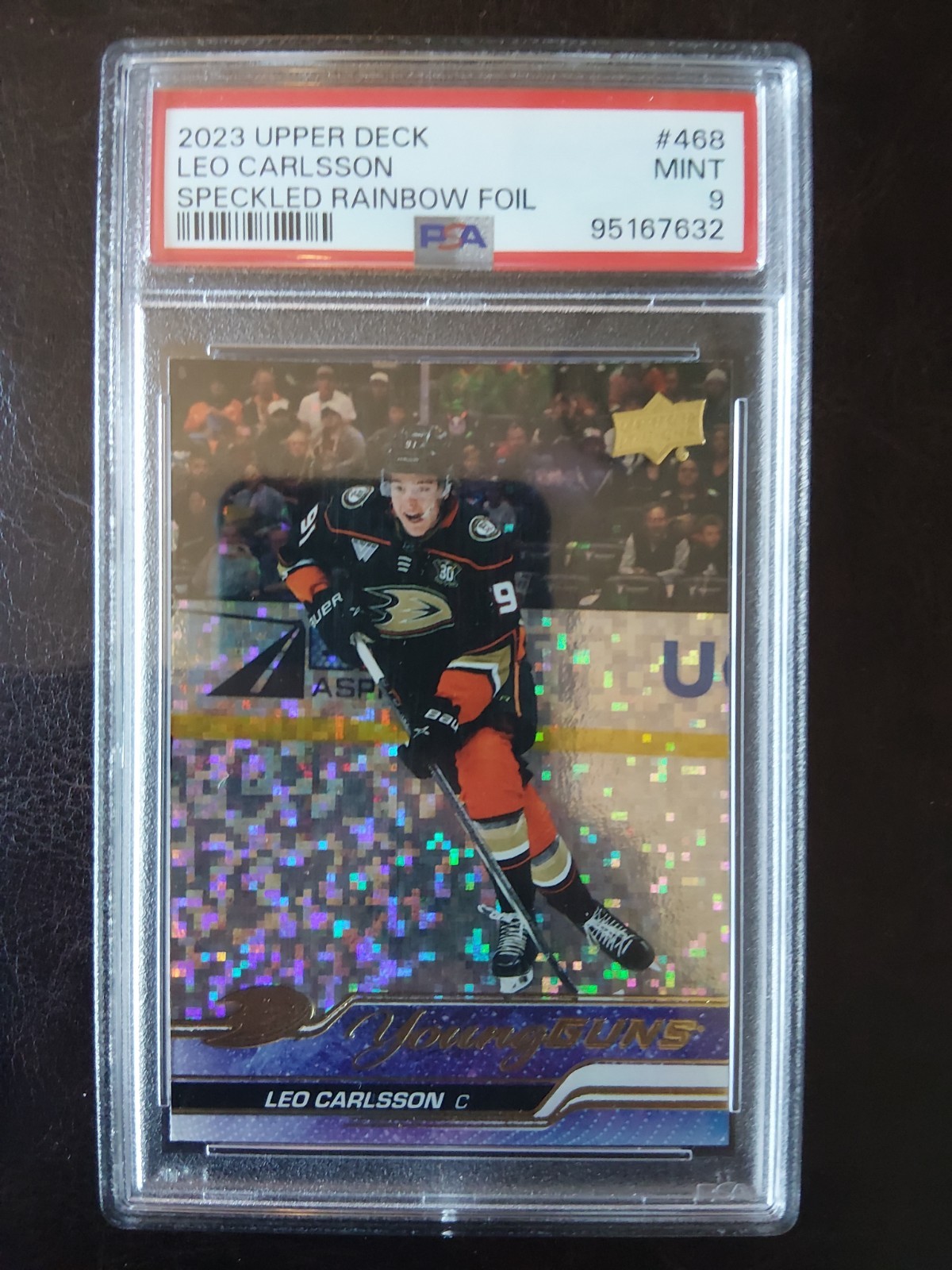 2023 Upper Deck Young Guns Speckled Rainbow Foil Leo Carlsson PSA 9 RC 4 G2U