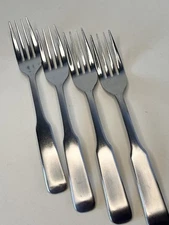 Set of 4 New Dinner Forks Stainless Japan Plain Handle Glossy MCM 7 1/2” SL