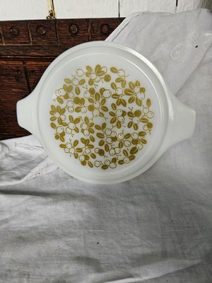 Vintage Pyrex Verde ''Olives'' Round  Replacement Lid 24-C 7.5X9.5 Inches