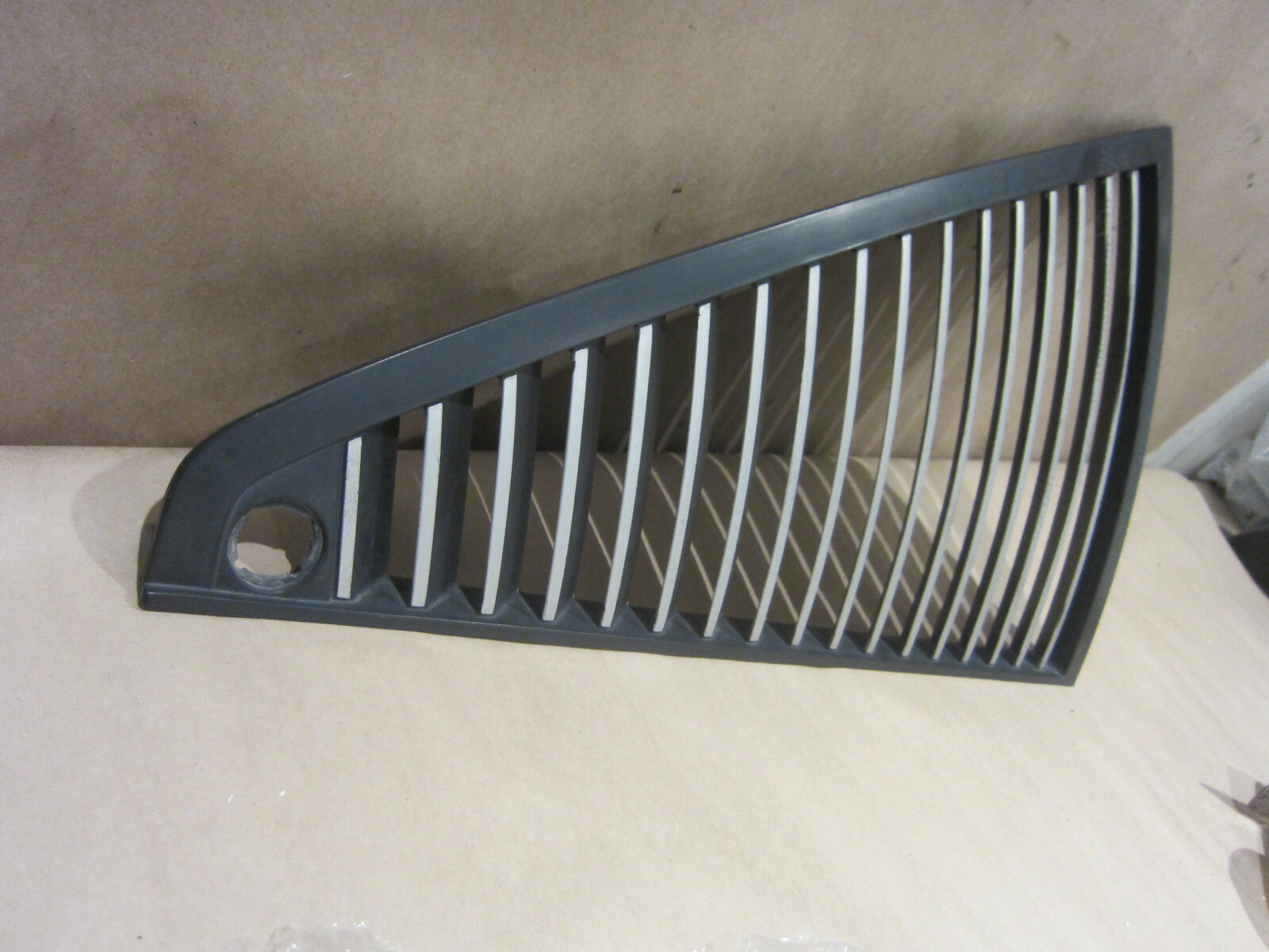 Ferrari 208-308 - RH Rear Grille - P/N 60336203