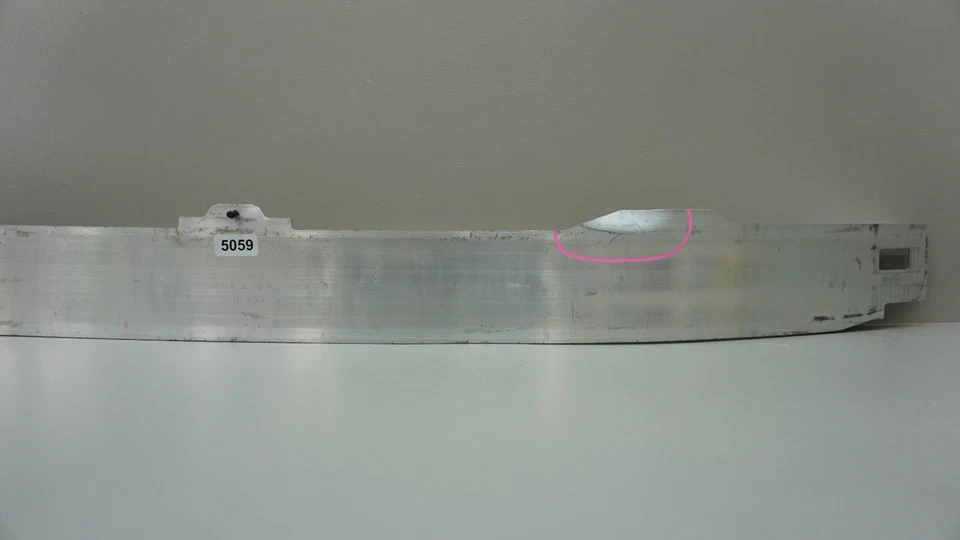 BMW 320i 328i 330i 335i 340i F30 F31 2012-2017 barra de impacto de refuerzo OEM Foto 4 de 4