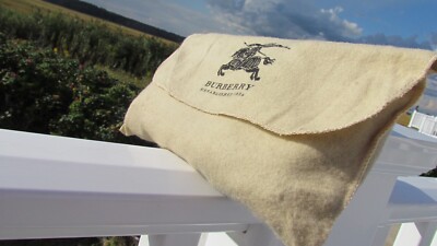 本日特価‼️バーバリー BURBERRY ケース Large Check Zip Card Case in Archive beige/briar brown - Women