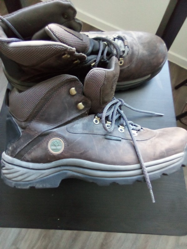 Timberland Men’s  Brown Leather Outdoor Performance Hiking Boots Size 13W
