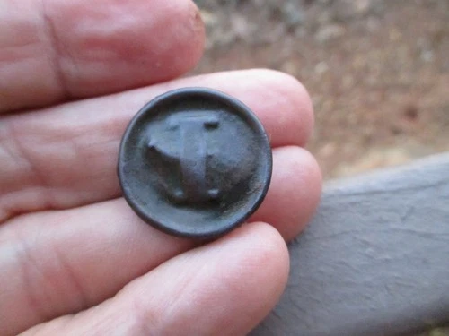 Civil War dug relic Confederate 'I' Infantry Button -flattened - Chattanooga, Tn