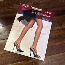 Hanes Pantyhose Size EF Silk Reflections Style 715 Little Color Sandalfoot