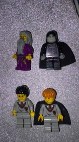 Lego Harry Potter Hogwarts Castle-#4709-Not Complete