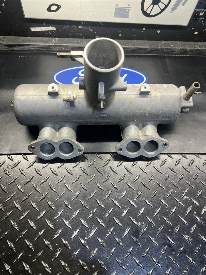 Fiat X 1/9 19 1980-88 • Colector de admisión de inyección de combustible raro Foto 2 de 4