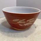VINTAGE Pyrex #402 Autumn Harvest Wheat Burnt Orange 1.5 Quart Mixing Bowl
