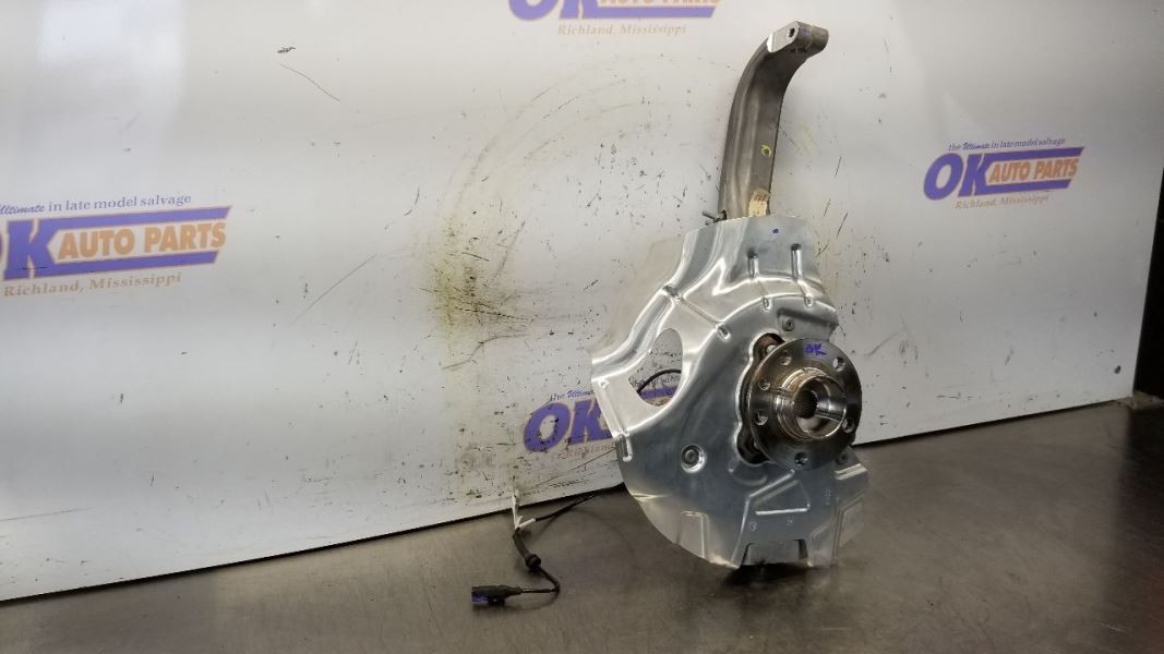 Maserati Grecale 2023 FRONT+LEFT Steering knuckle