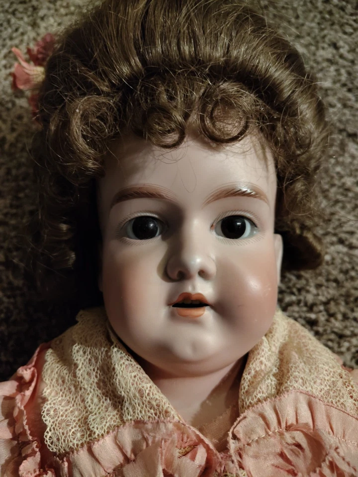 Antigua cabeza de hombro A.M. -7- Profundidad AM #370 con cuerpo/vestido Alemania principios de 1900 Foto 2 de 4