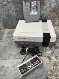 Nintendo NES Console ONLY With The Controller Mario Duck Hunt Works No Cables