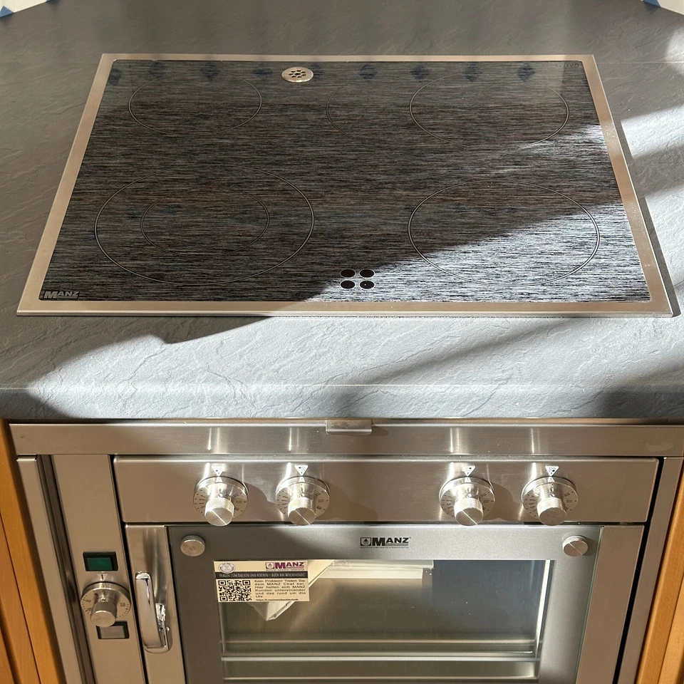 MANZ Einbaugerät 30/1EKS Brotbackofen mit MCO 60/20 Kochfeld und Schublade - Bild 2 von 4