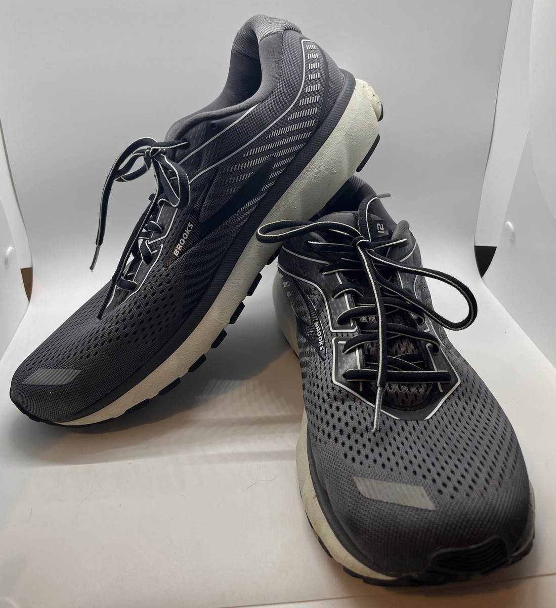 Brooks Ghost 12 Cushion Grey Black Running Shoes Men
