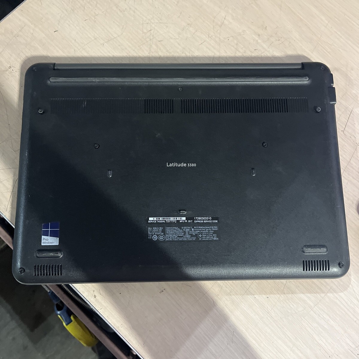 Ordinateur Portable Dell Latitude 3380 - Processeur I5-7200U, 8Go RAM, SSD 256Go, 13,3", Windows 10 Pro, Occasion