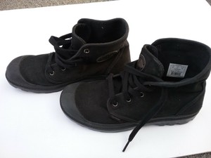 palladium shoes black