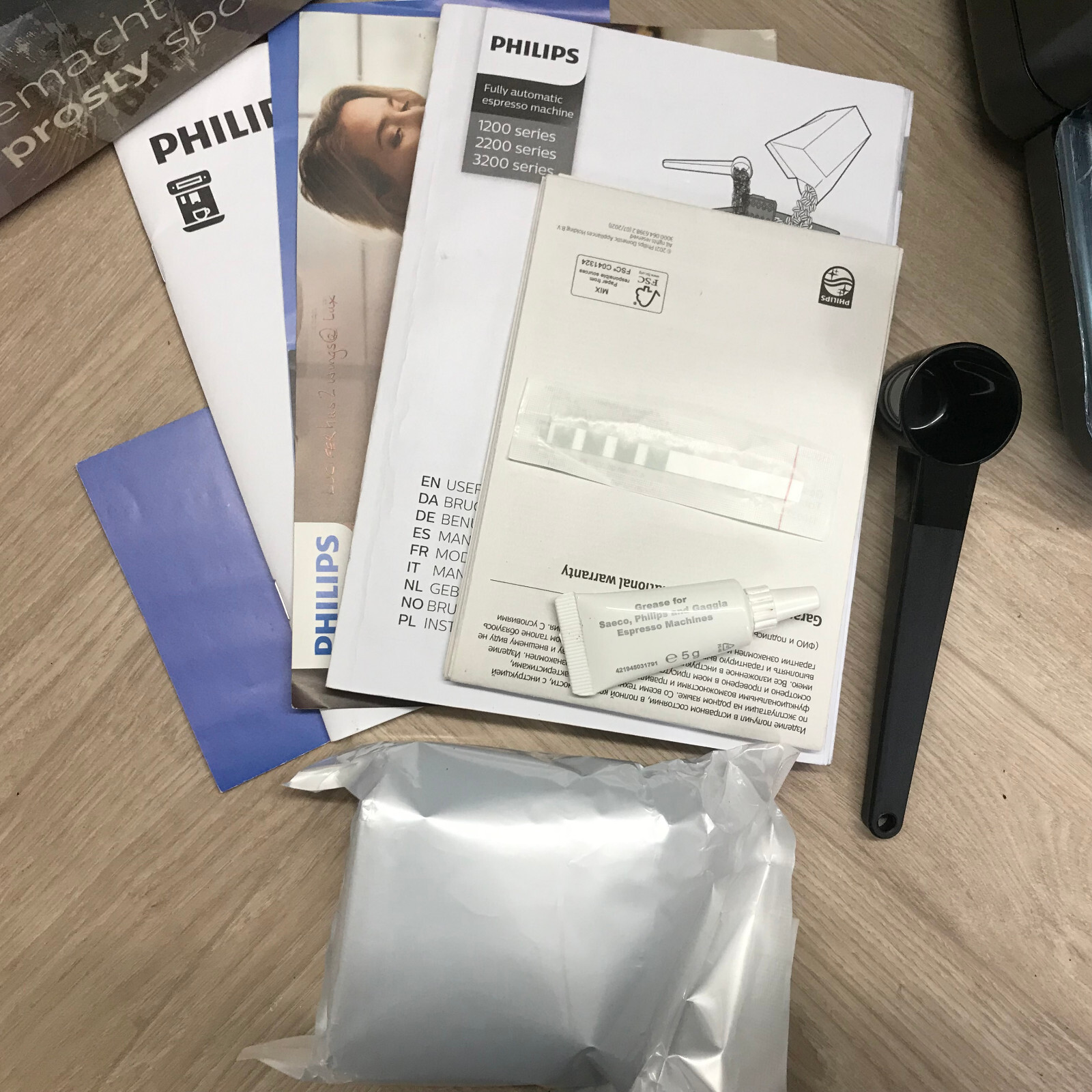 PHILIPS SERIES 3200 EP3221 /40 AUTOMATIC BEAN TO CUP COFFEE MACHINE eBay