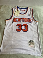 Ultimate New York Knicks Collector and Super Fan Gift Guide 55