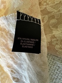 Victoria&rsquo;s Secret Lace Top Sheer Mesh Kimono Size Small Lace Wrap Sexy Pink