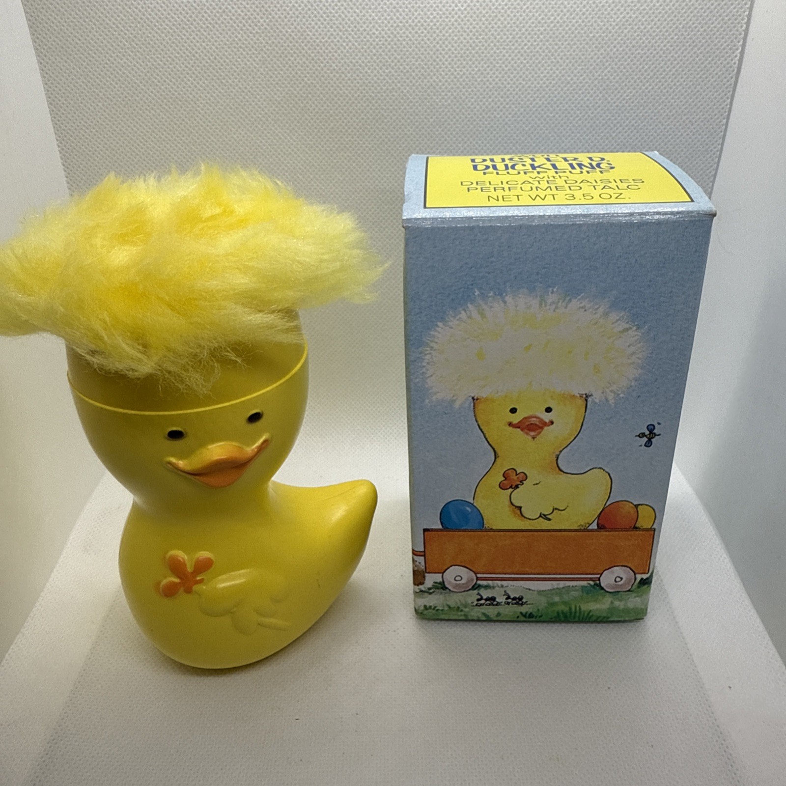 Vintage Avon Duster D Duckling Fluff Puff Sealed Boxed Colle