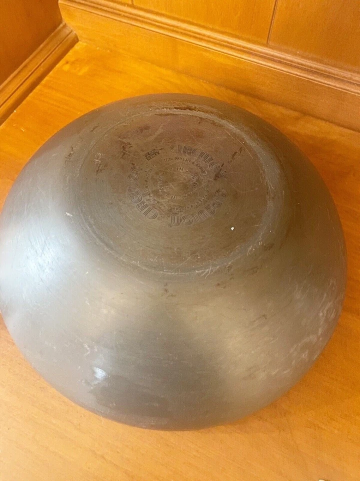 Круглая сковорода для гриля с антипригарным покрытием Circulon Hard-Anodized Wok 11 дюймов - Изображение 4 из 4