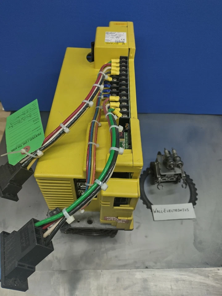 Unidad servoamplificadora Fanuc A06B6089H106 DEFECTUOSA usada de Running Mach G3D Foto 3 de 4