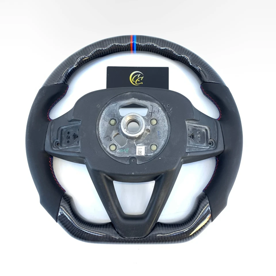 Volante de fibra de carbono para BMW 2017-2025 X5 X6 X7 530E 530I 540I 640I M550I Foto 2 de 4