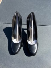 Nine West Size 6M Black  Leather Platform Pump