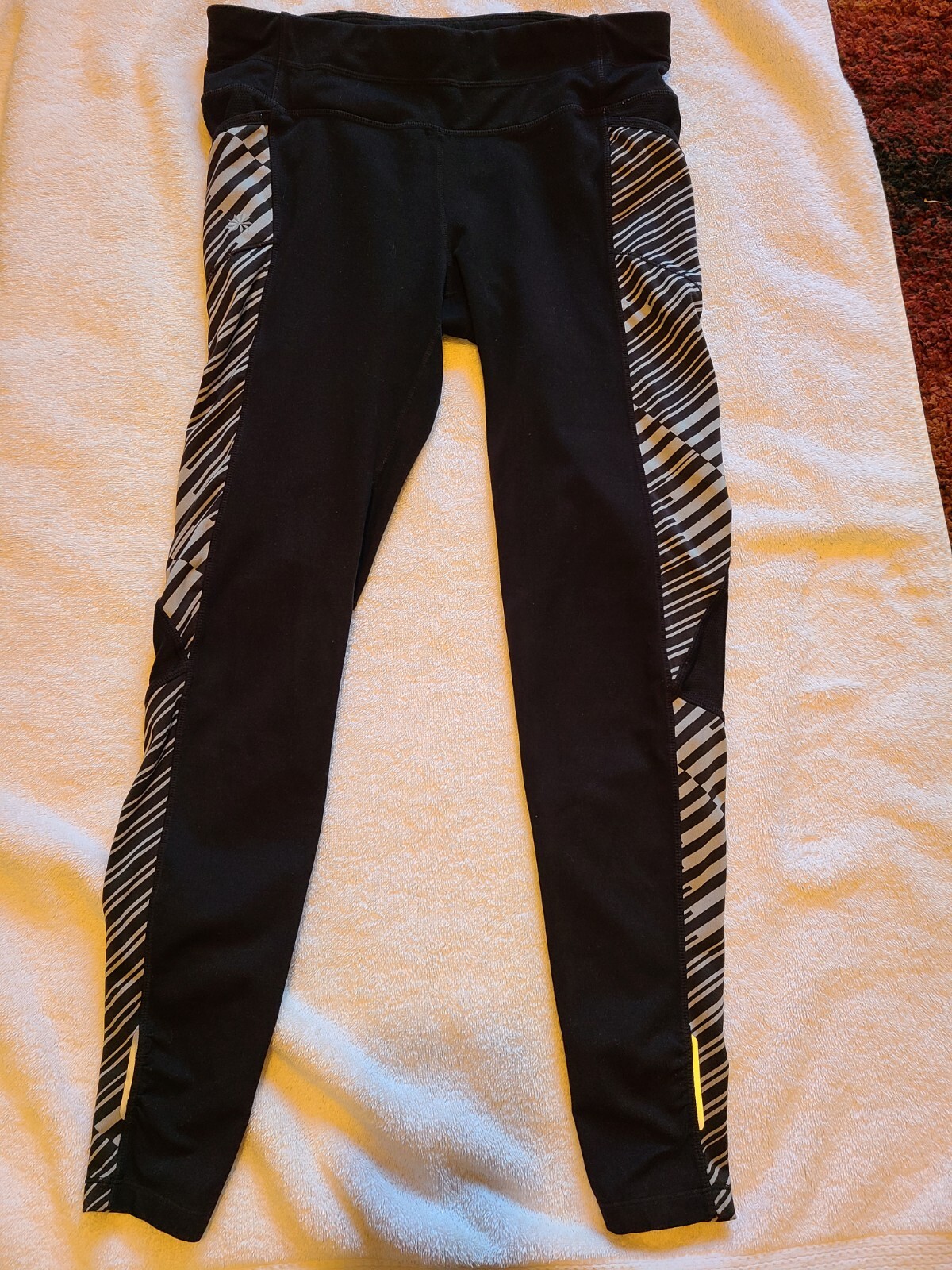 Athleta Yoga Pants With Side & Back Pockets Size Med… Gem