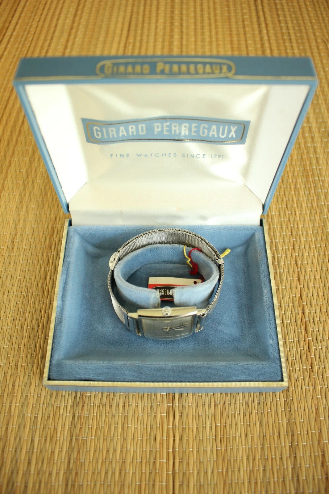 Girard Perregaux — VINTAGE PERREGAUX CHECKERBOARD SILVER DATE DIAL STAINLESS CASE AUTO WATCH + BOX