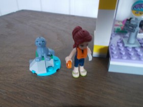 LEGO FRIENDS 41315 The Beach Shop COMPLETE