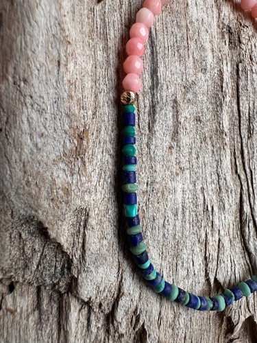 Armband aus Türkis, Lapis mit Gold bead und pink Coral Beads - Bild 8 von 16