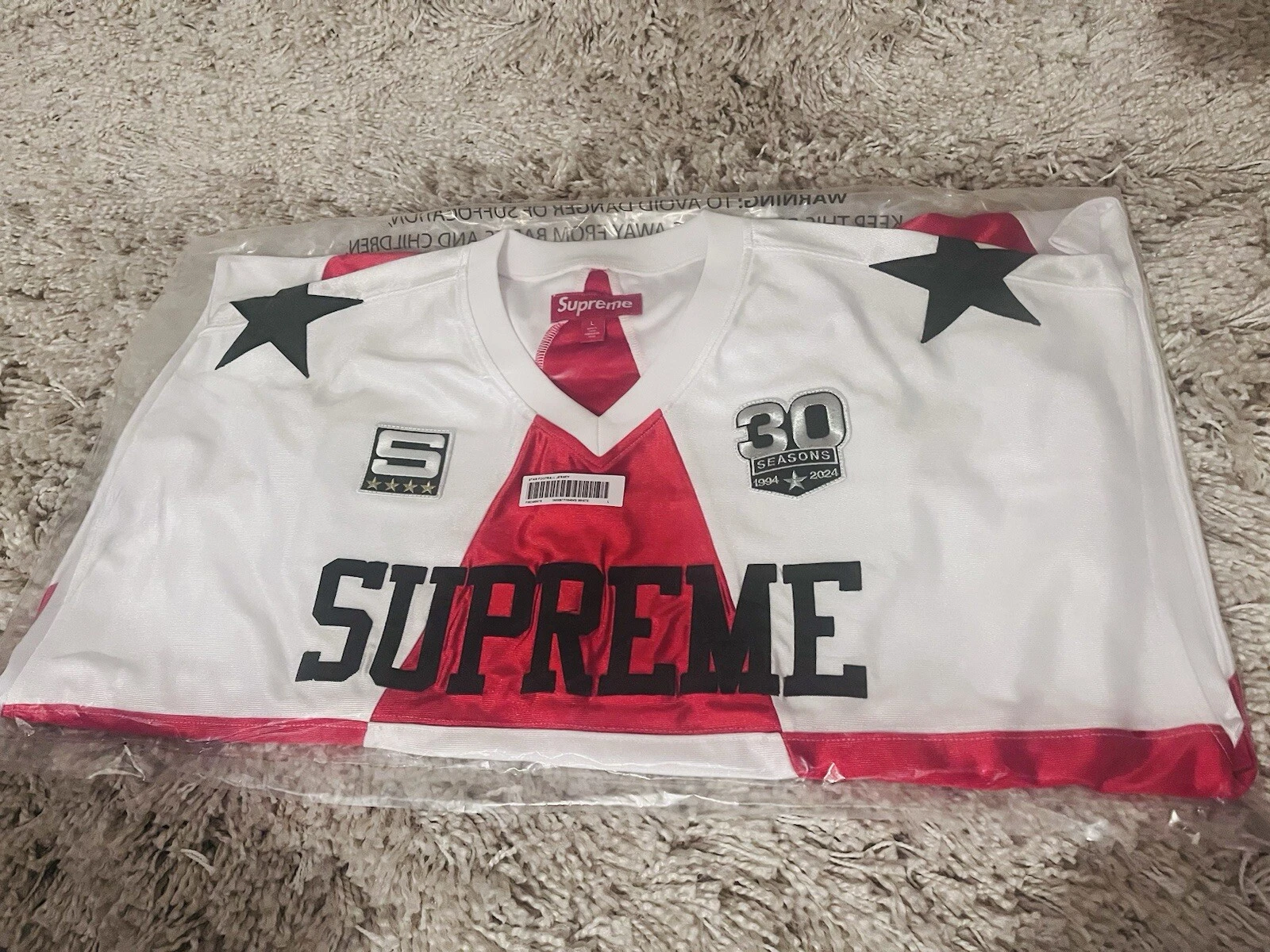 Maillot de football Supreme Star rouge et blanc GRAND ✅ Neuf