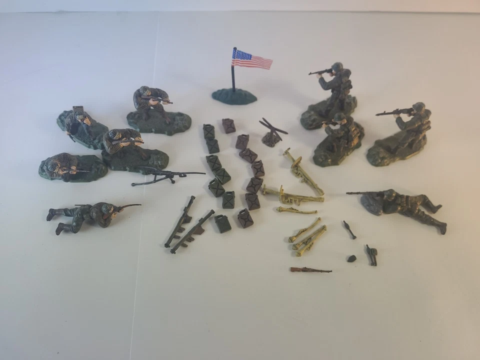 Unimax Forces Of Valor 1:32 WWll Soldiers And Accessories 39 Pcs. - Image 2 of 4